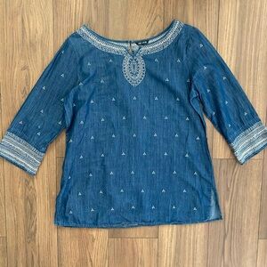Nic+Zoe Embroidered Chambray Top Women's Large Quarter Sleeve Decorative Trim
